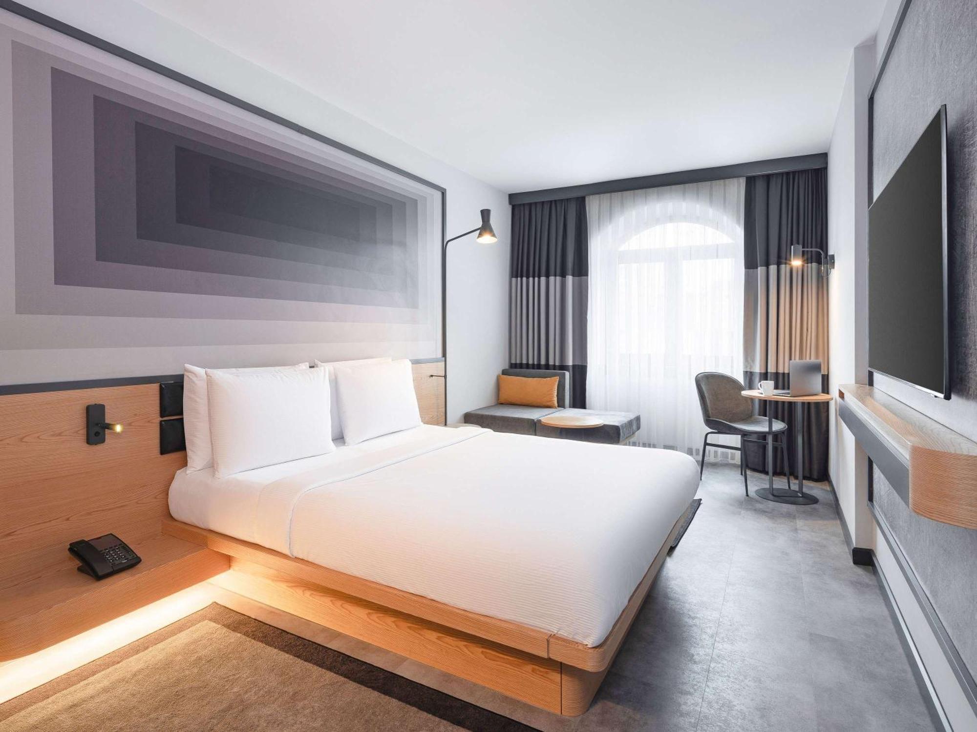 Отель Ibis Istanbul Sisli Экстерьер фото