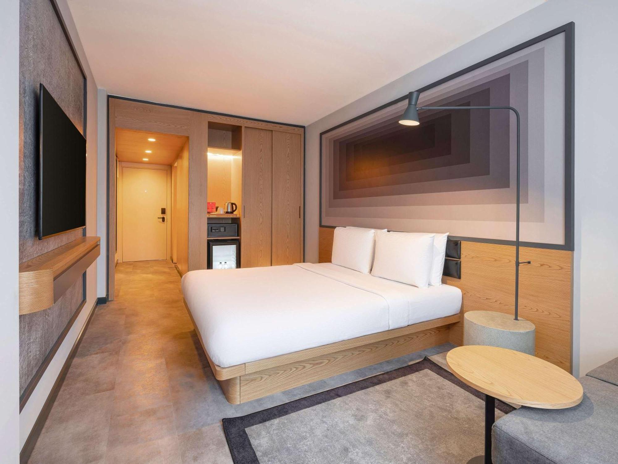 Отель Ibis Istanbul Sisli Экстерьер фото