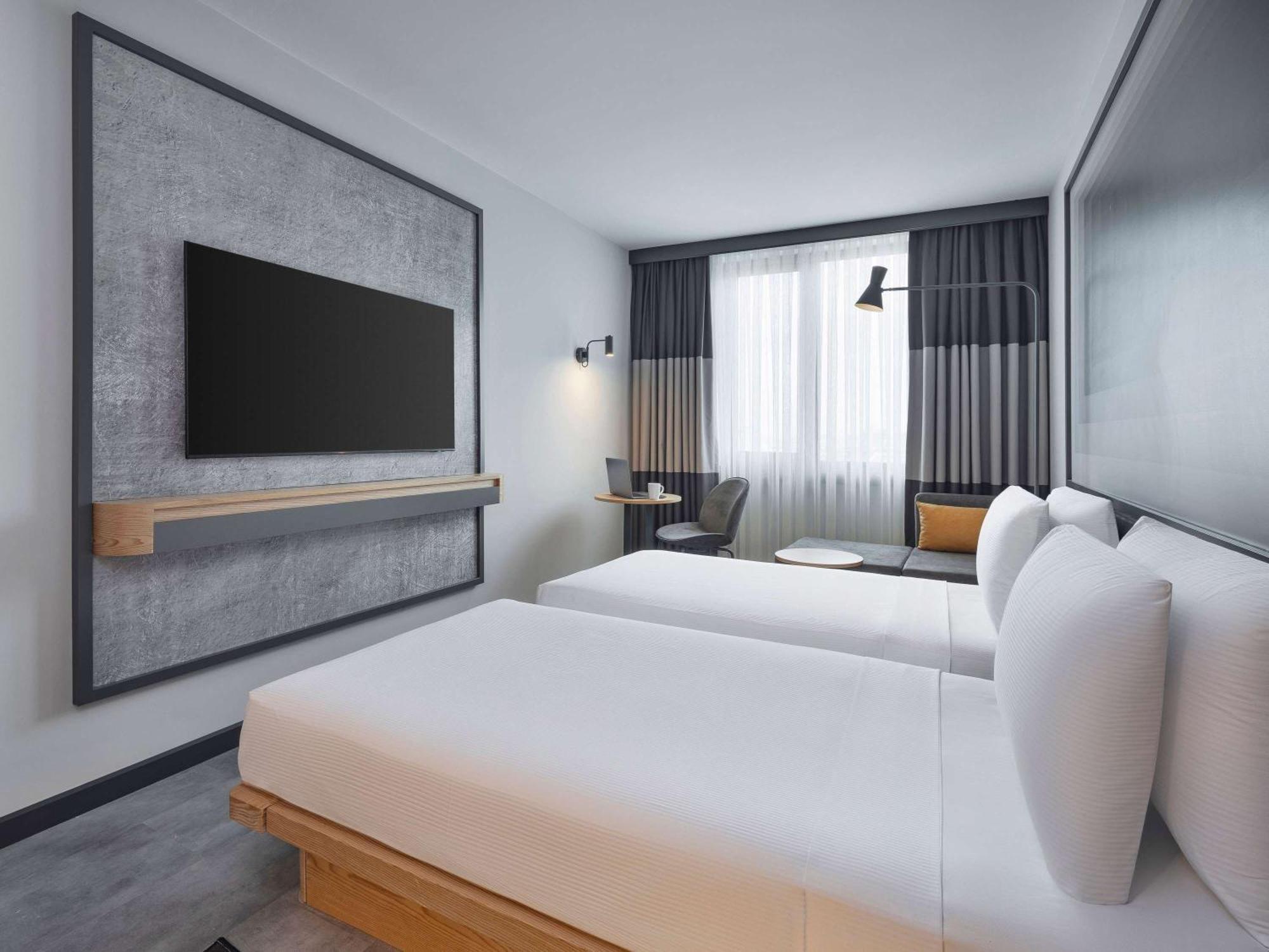 Отель Ibis Istanbul Sisli Экстерьер фото