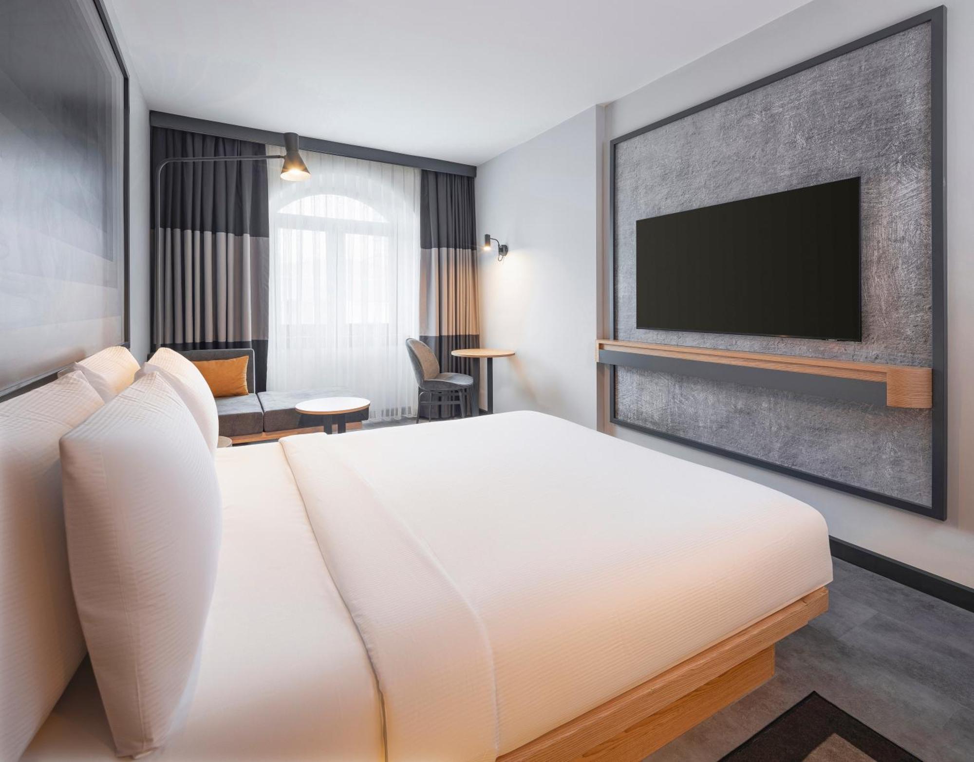 Отель Ibis Istanbul Sisli Номер фото