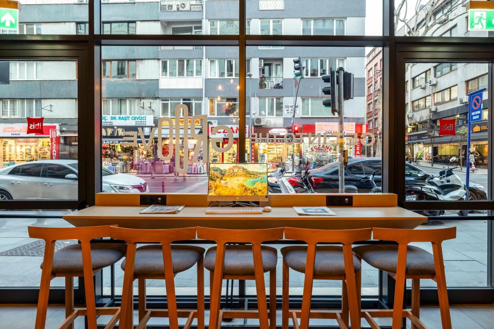 Отель Ibis Istanbul Sisli Экстерьер фото